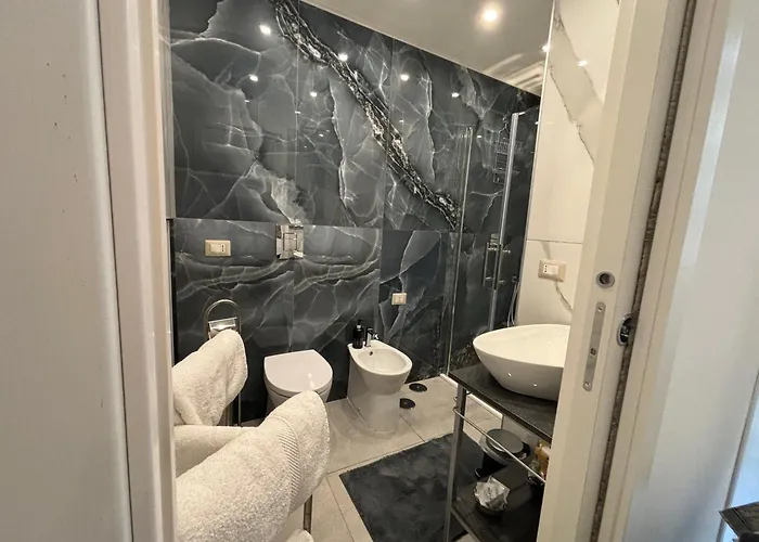 Alex Beb Oda ve Kahvaltı Napoli