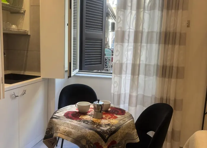 Alex Beb Oda ve Kahvaltı